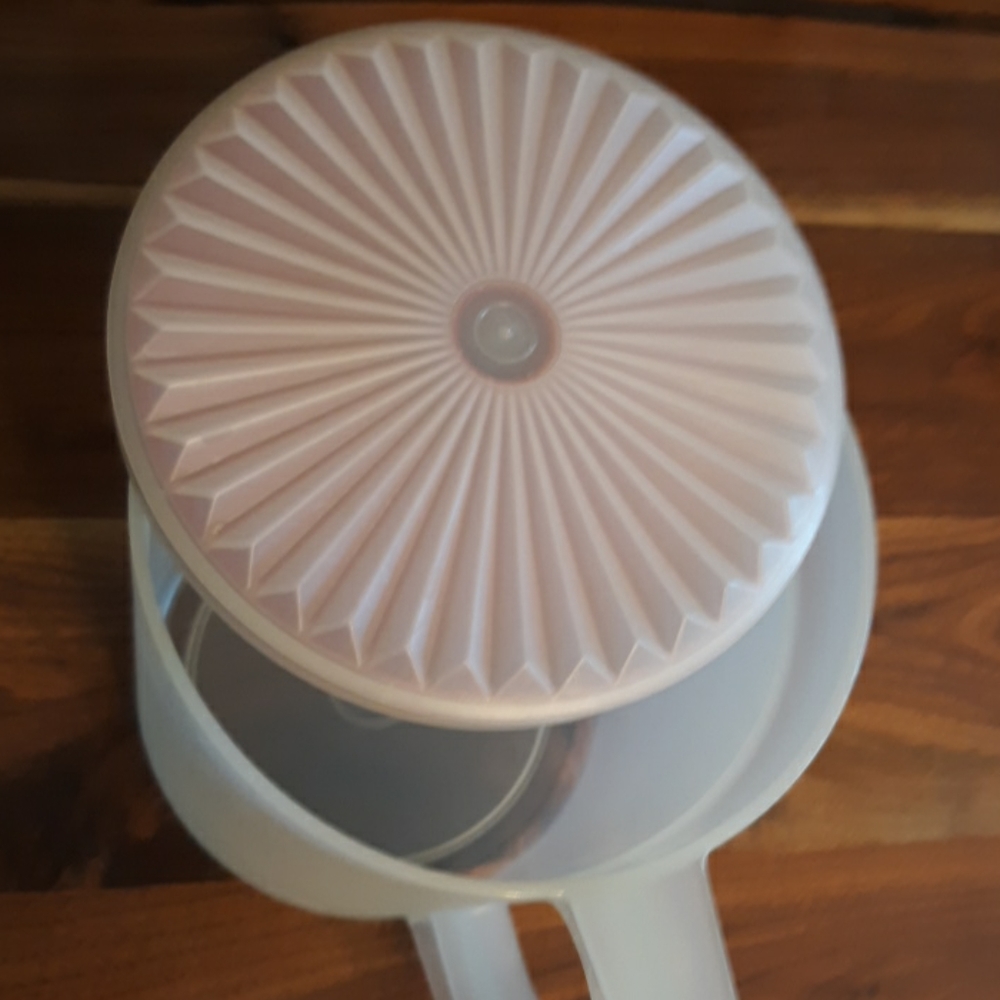 Tupperware  Pitcher - Picture 2 of 9